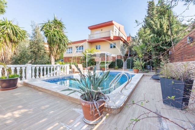Chalet de 5 habitaciones en Torrent en venta con piscina - 750.000 € (Ref: 9525690)