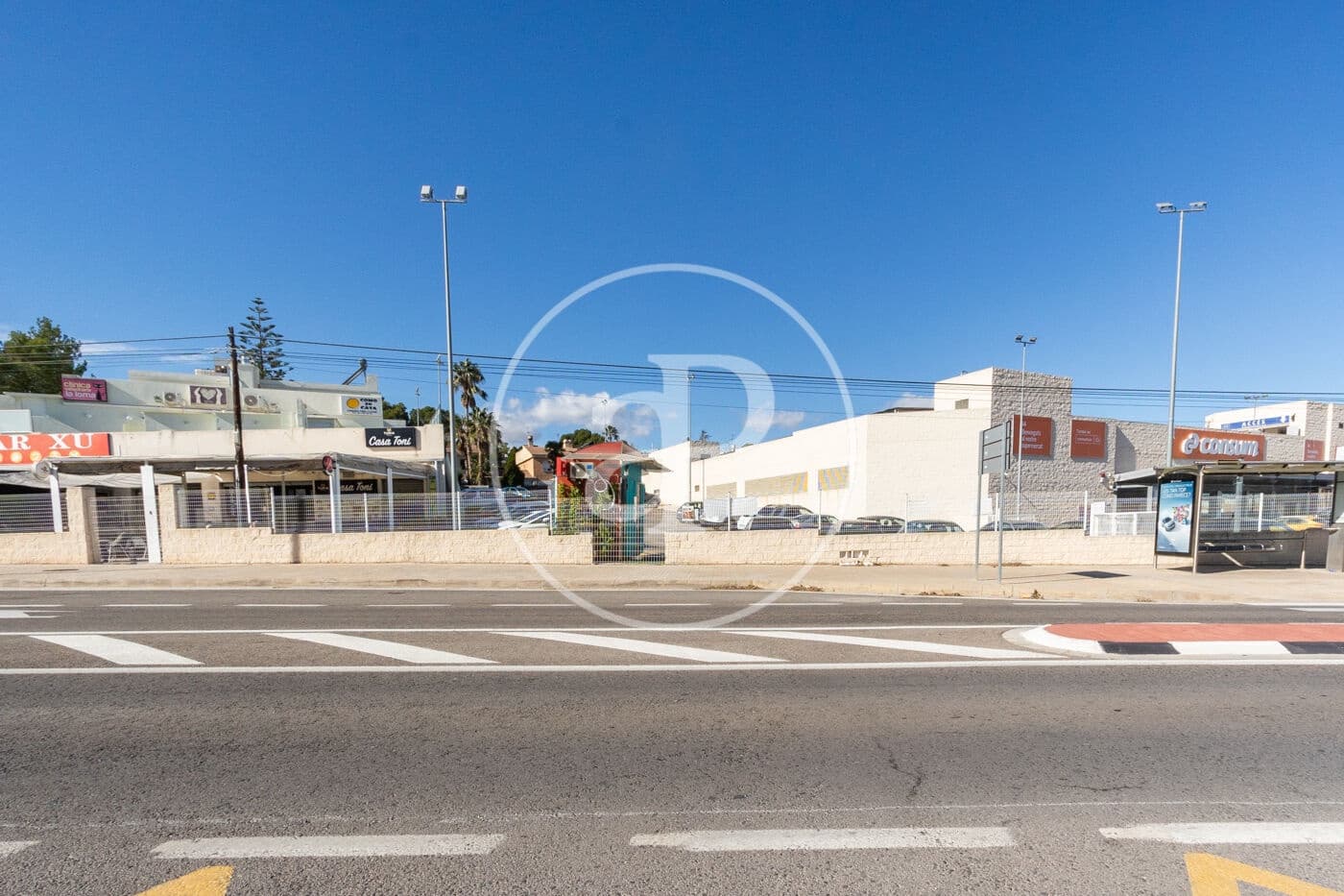 5 bedroom Villa for sale in Torrent with pool - € 740,000 (Ref: 9525690)