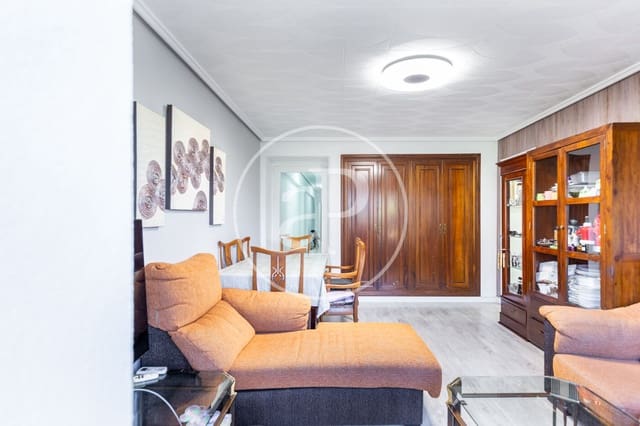 4 slaapkamer Appartement te koop in Mestalla, Valencia stad - € 340.000 (Ref: 9525694)