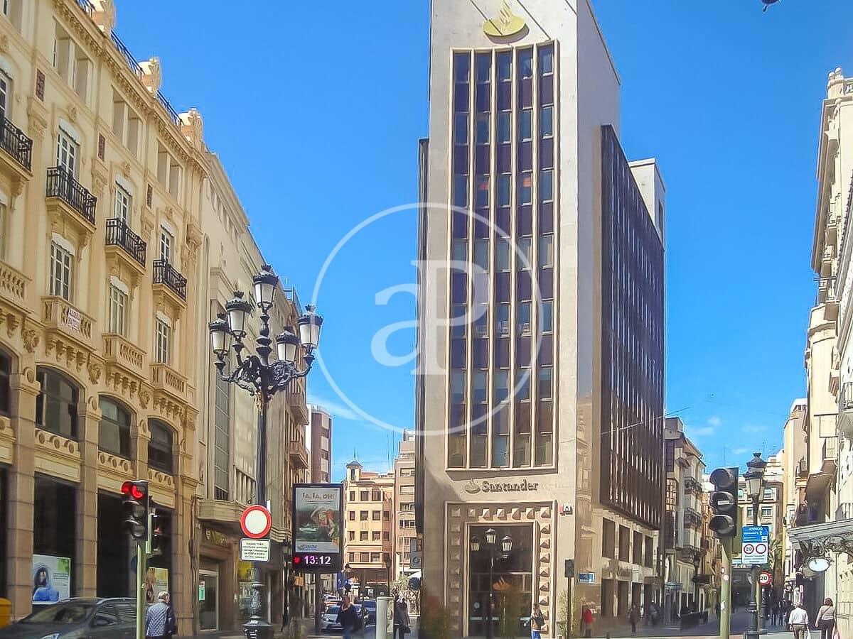 Villa for sale in Castello de la Plana - € 125,000 (Ref: 9532004)