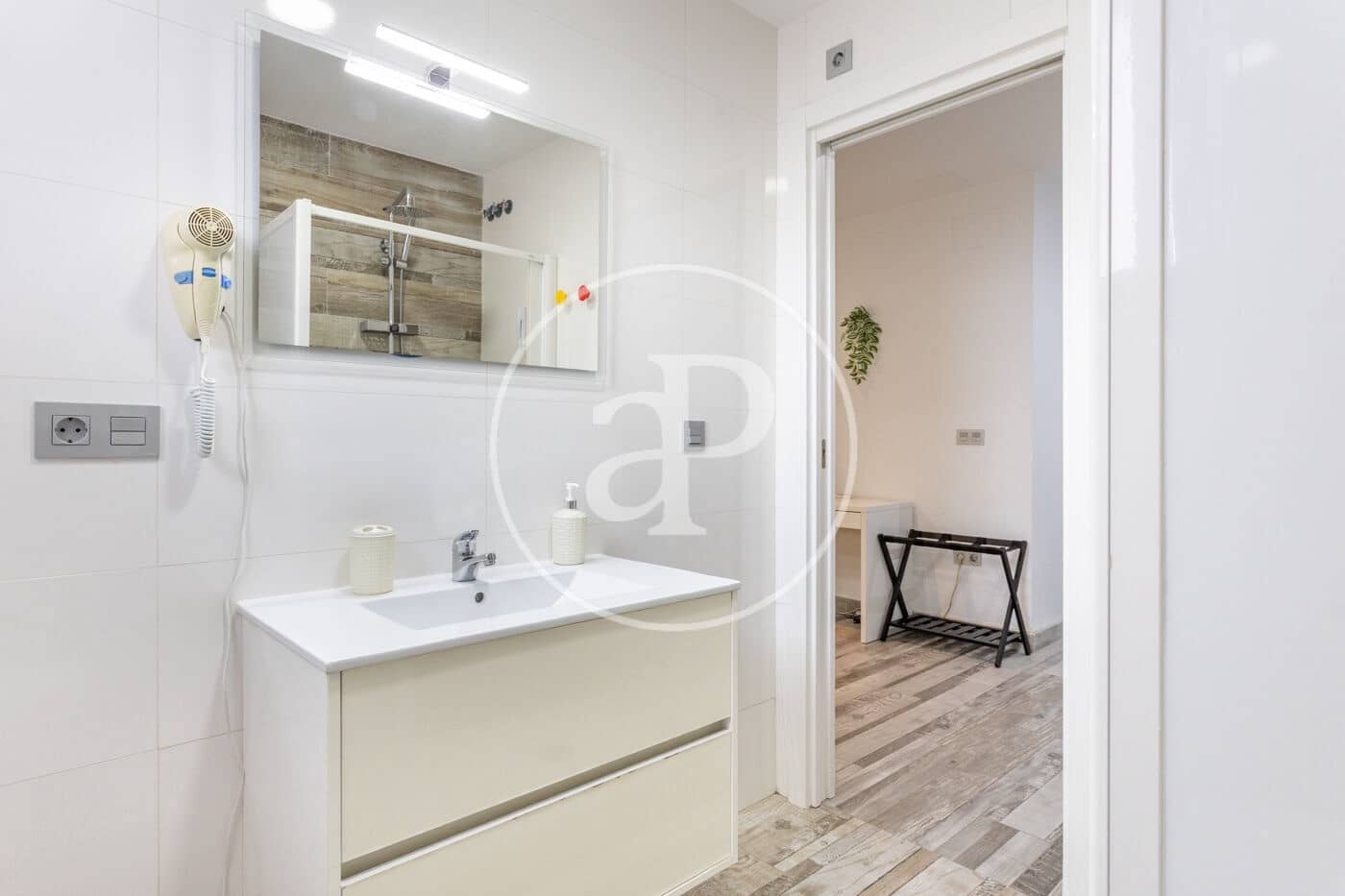 Villa in vendita in Castello de la Plana - 117.000 € (Rif: 9532004)