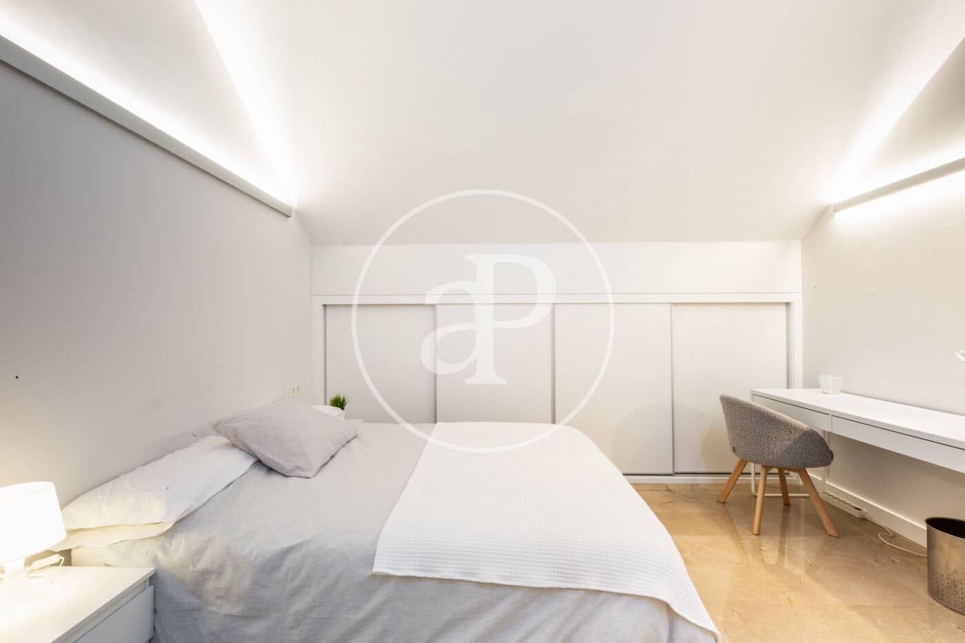 Ático de 4 habitaciones en València ciudad en venta - 750.000 € (Ref: 9532007)