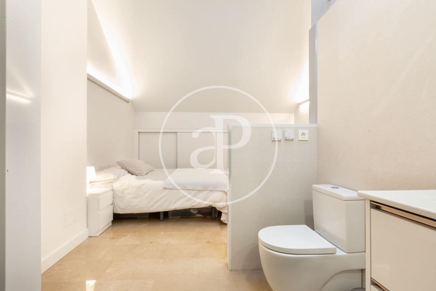 Ático de 4 habitaciones en València ciudad en venta - 750.000 € (Ref: 9532007)