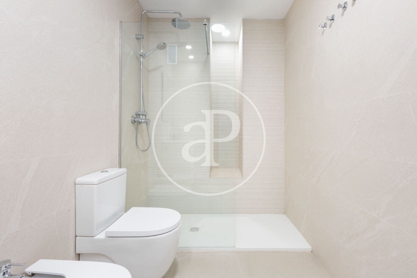 Ático de 4 habitaciones en València ciudad en venta - 750.000 € (Ref: 9532007)