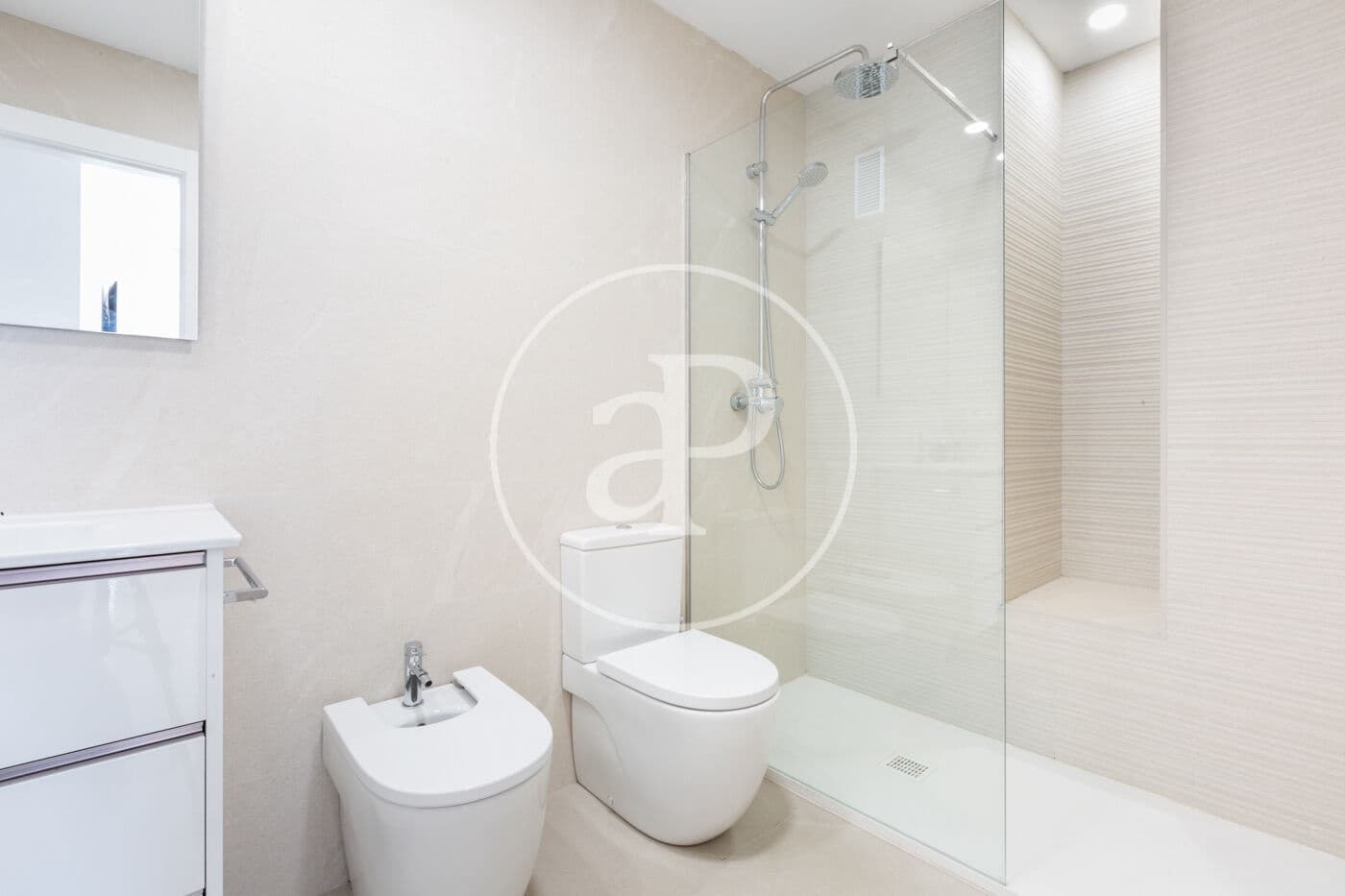 Ático de 4 habitaciones en València ciudad en venta - 750.000 € (Ref: 9532007)