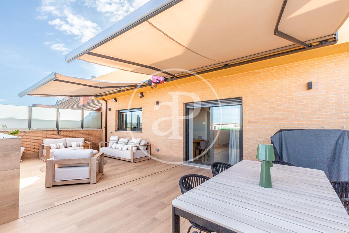 Ático de 4 habitaciones en València ciudad en venta - 750.000 € (Ref: 9532007)