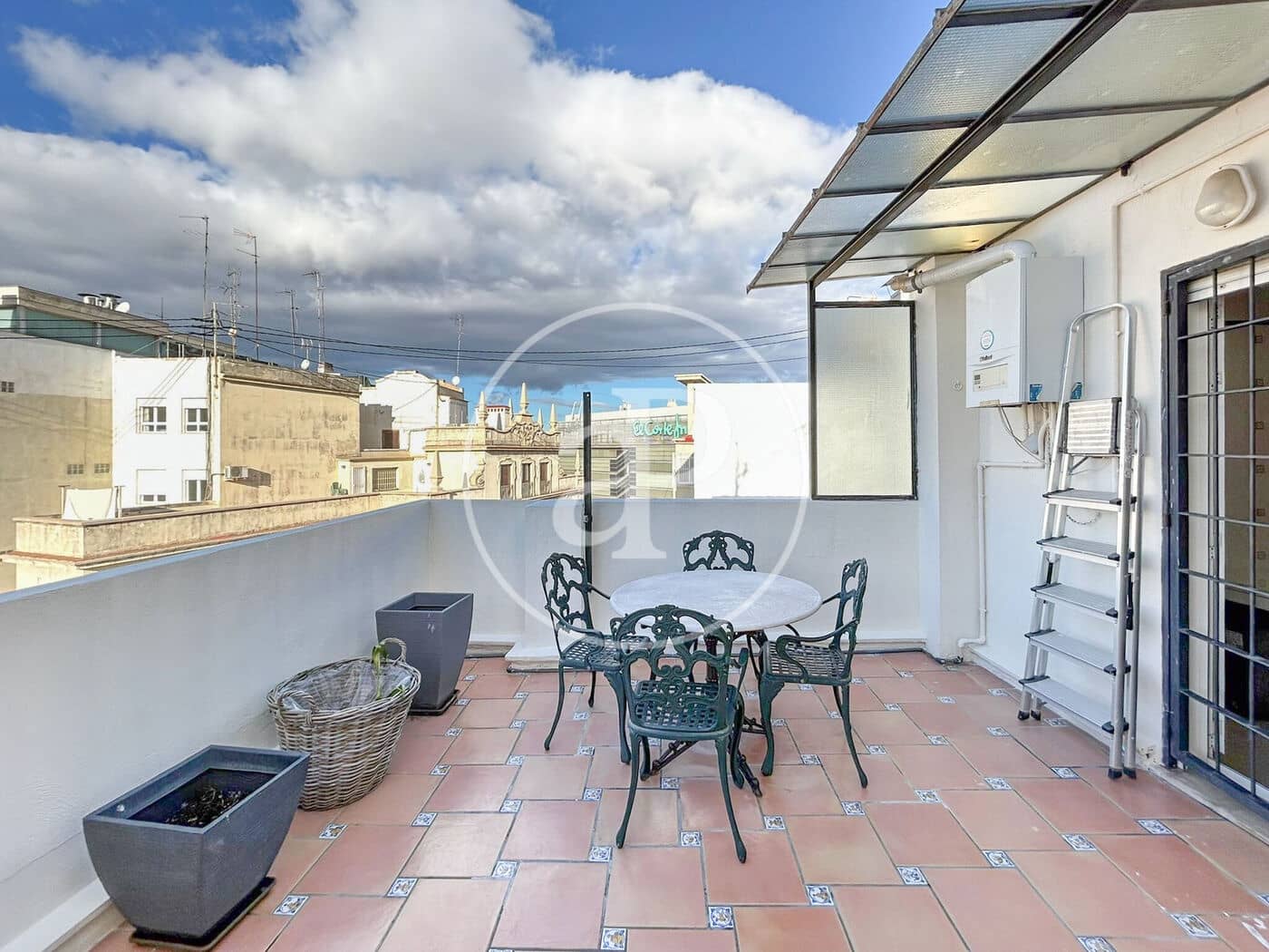 2 Zimmer Penthouse zu vermieten in Valencia Stadt - 3.500 € (Ref: 9536012)