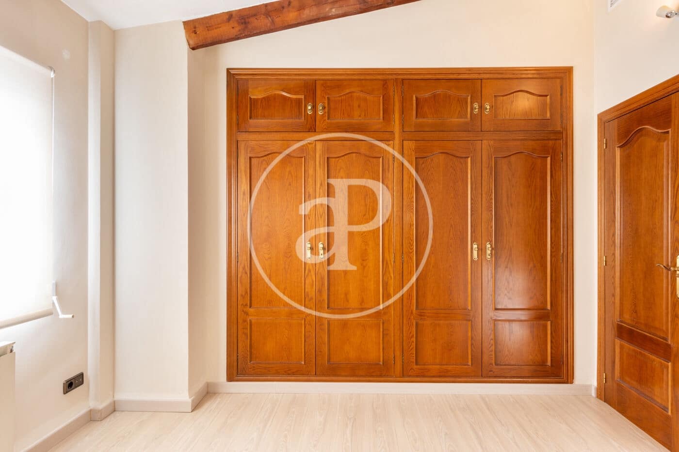 2 bedroom Penthouse for rent in Valencia city - € 3,500 (Ref: 9536012)