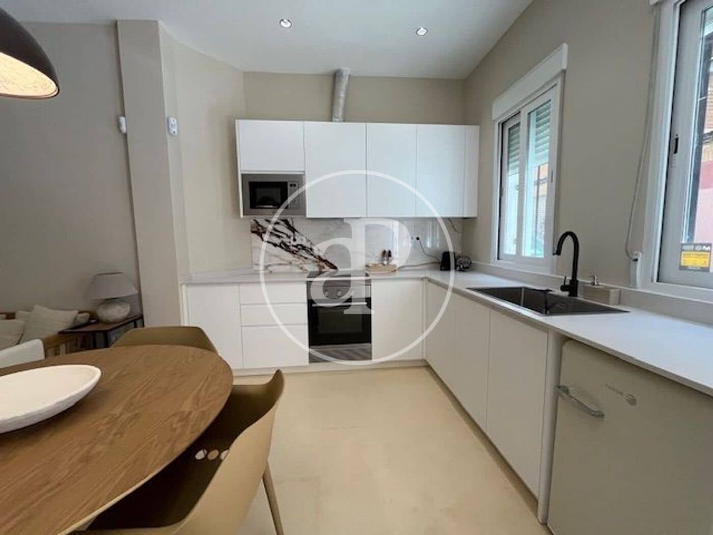 2 Zimmer Apartment zu vermieten in Valencia Stadt - 1.600 € (Ref: 9536014)