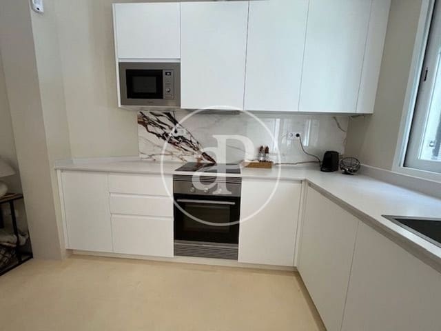 2 Zimmer Apartment zu vermieten in Nou Moles, València Stadt - 1.600 € (Ref: 9536014)