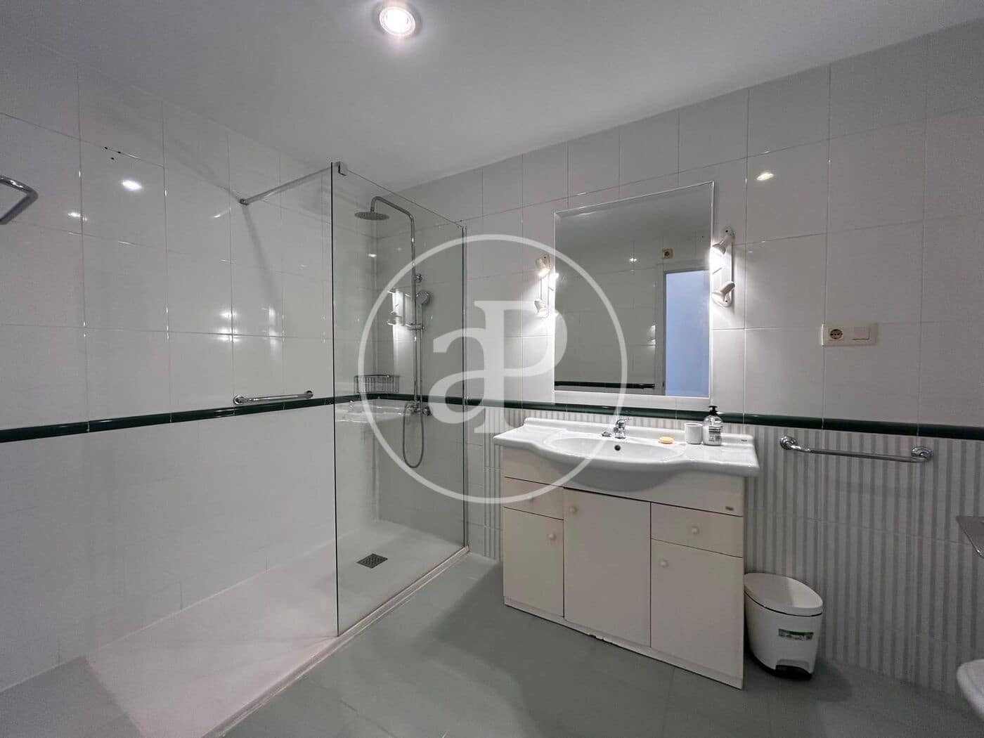 Apartment zu vermieten in Valencia Stadt - 1.350 € (Ref: 9536015)