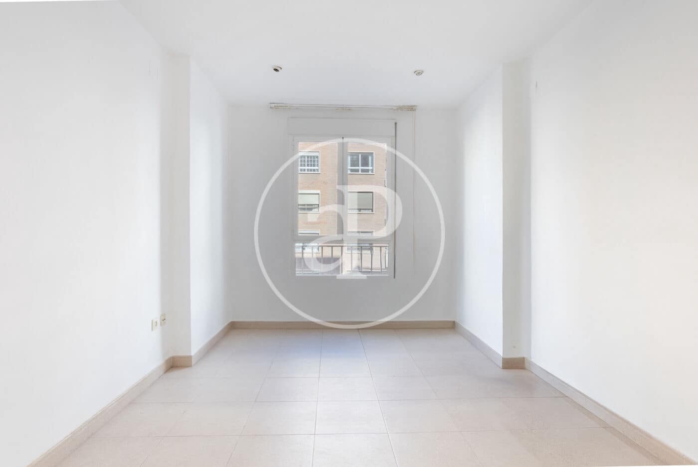 2 bedroom Apartment for rent in Valencia city - € 1,350 (Ref: 9536015)