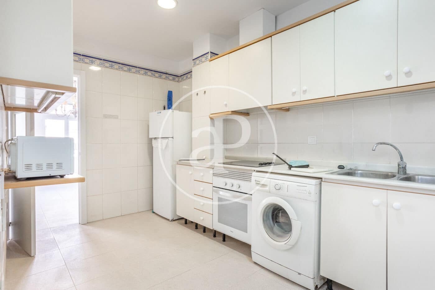 2 bedroom Apartment for rent in Valencia city - € 1,350 (Ref: 9536015)