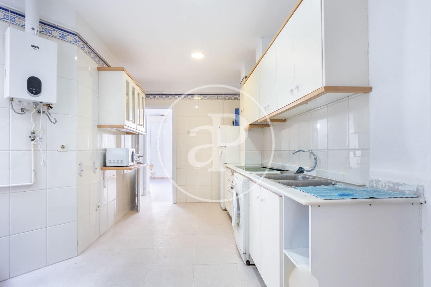 2 bedroom Apartment for rent in Valencia city - € 1,350 (Ref: 9536015)