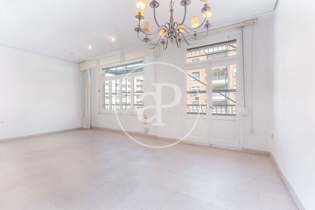 2 bedroom Apartment for rent in Arrancapins, Valencia city - € 1,250 (Ref: 9536015)