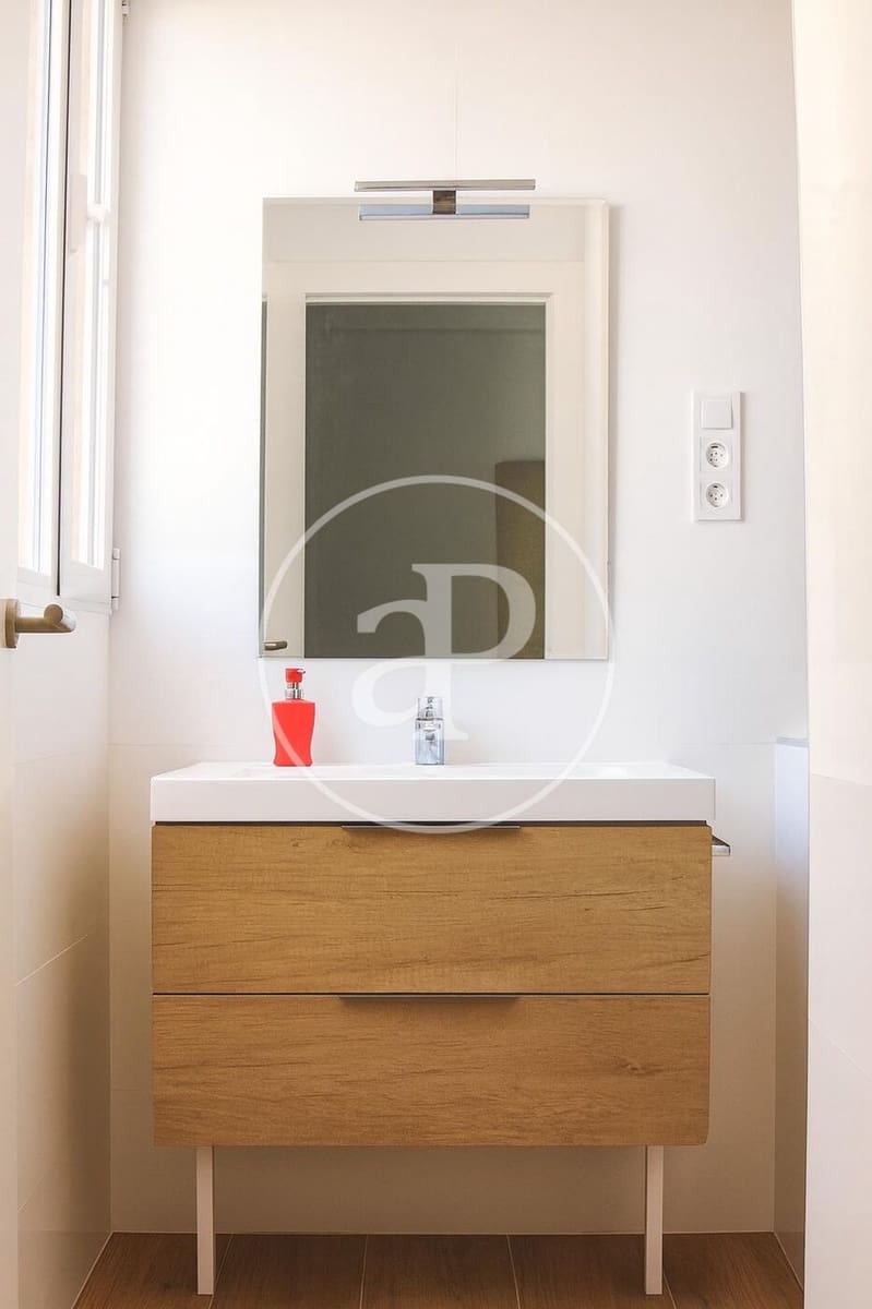 2 Zimmer Apartment zu vermieten in Valencia Stadt - 1.350 € (Ref: 9536016)