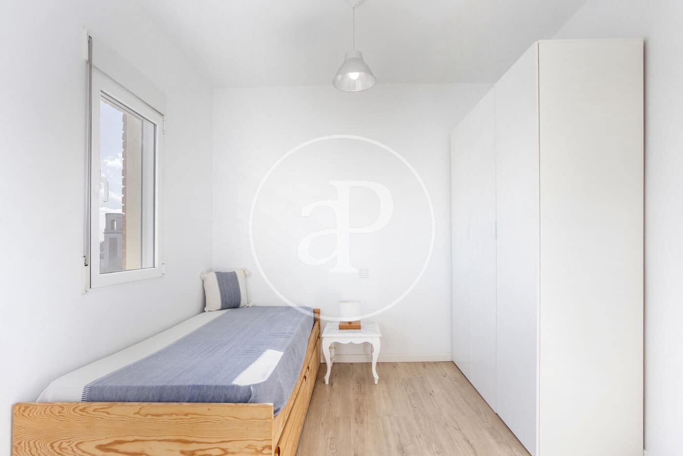 2 bedroom Apartment for rent in Valencia city - € 1,350 (Ref: 9536016)