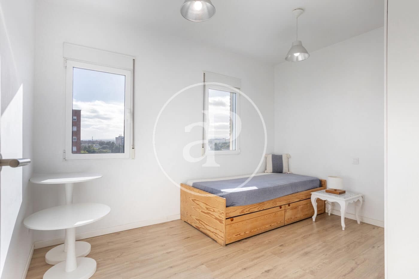 2 bedroom Apartment for rent in Valencia city - € 1,350 (Ref: 9536016)