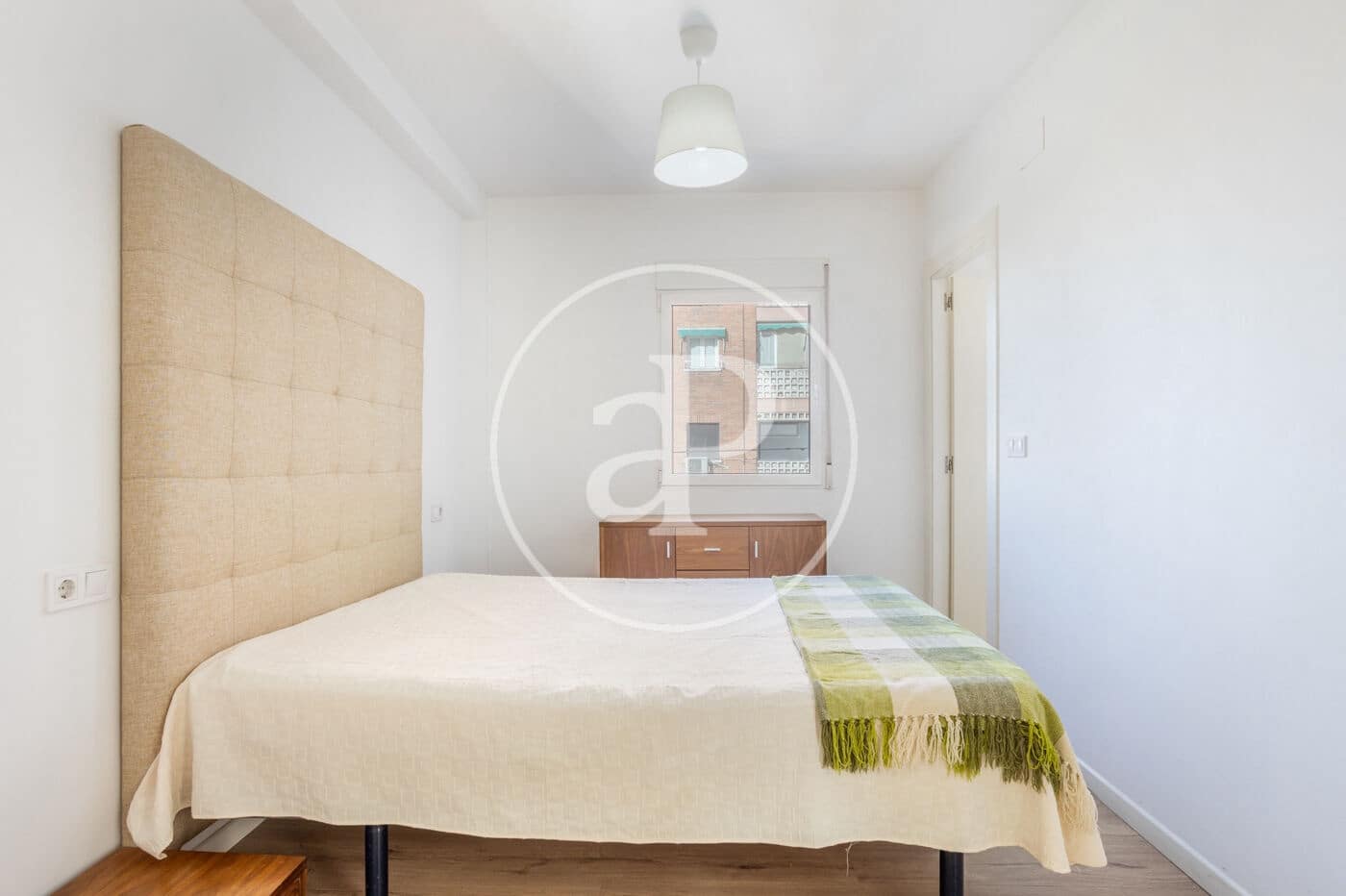 2 bedroom Apartment for rent in Valencia city - € 1,350 (Ref: 9536016)