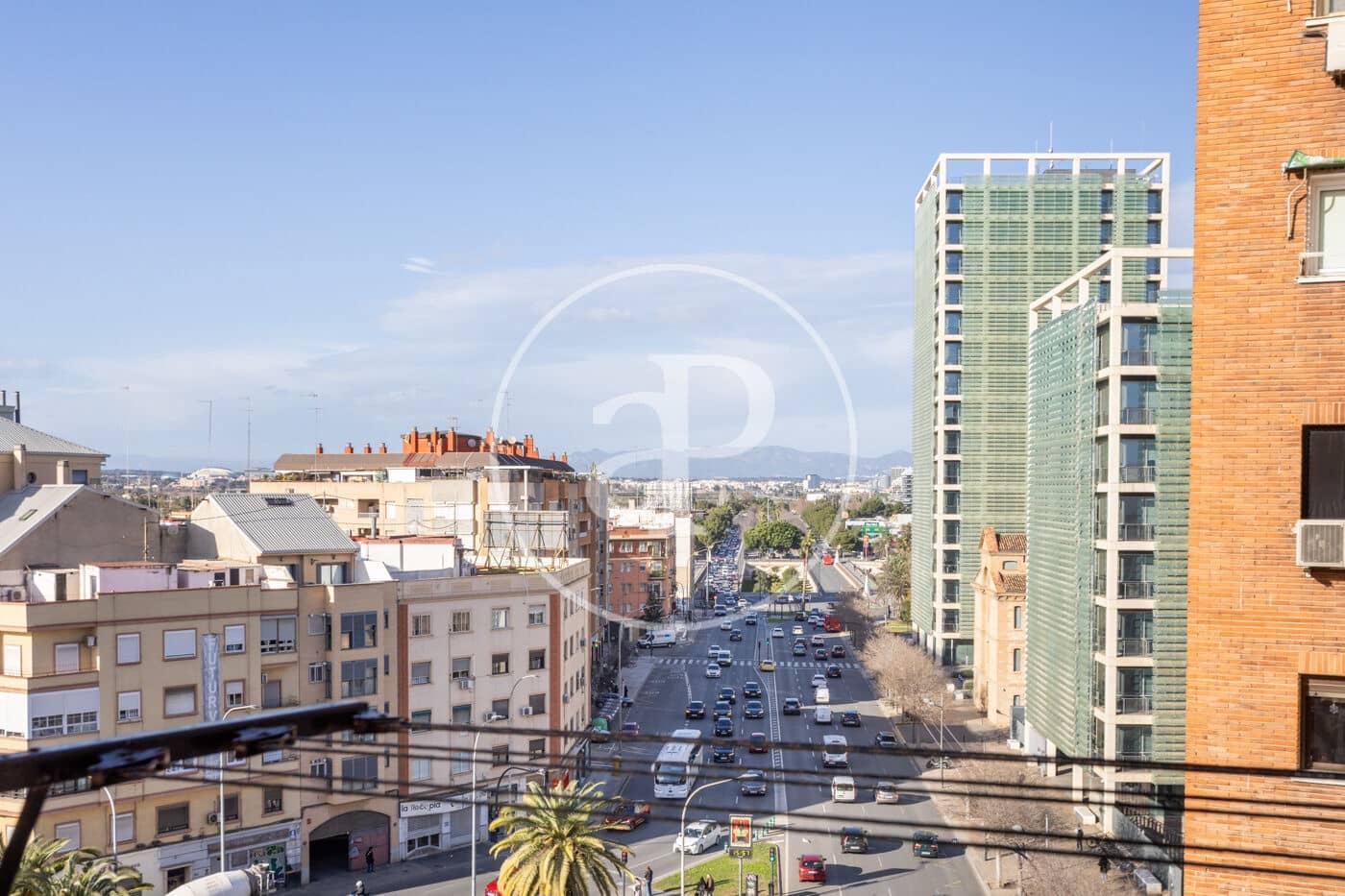 2 bedroom Apartment for rent in Valencia city - € 1,350 (Ref: 9536016)