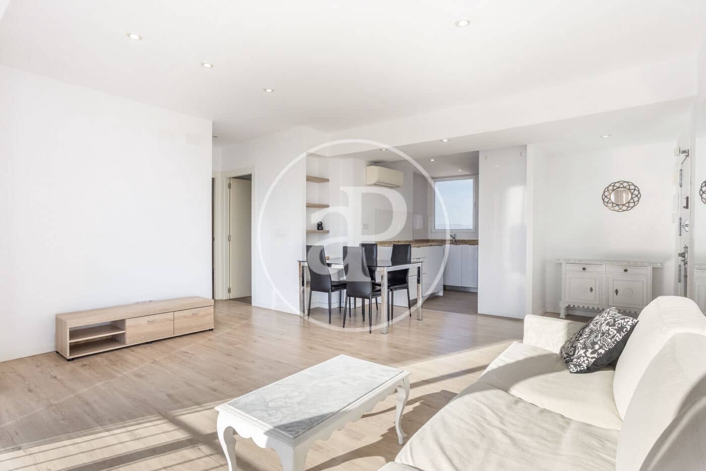 2 bedroom Apartment for rent in Valencia city - € 1,350 (Ref: 9536016)