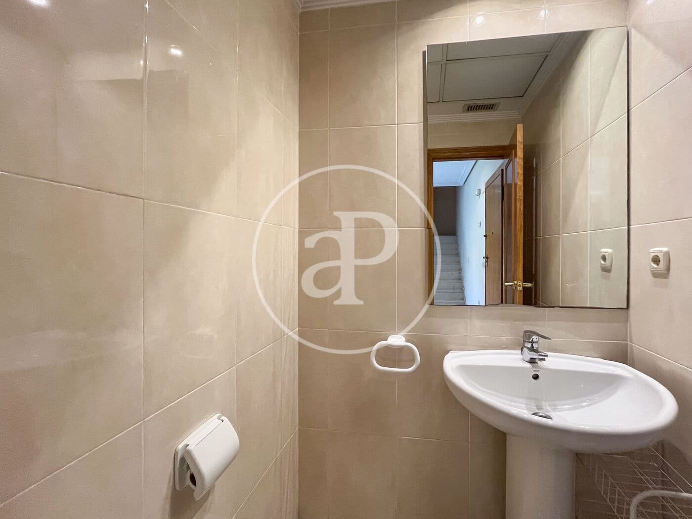 Appartement de 3 chambres à louer à Valence ville avec piscine - 1 800 € (Ref: 9536017)