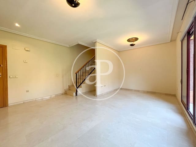 Appartement de 3 chambres à louer à Sant Pau, Valence ville avec piscine - 1 800 € (Ref: 9536017)