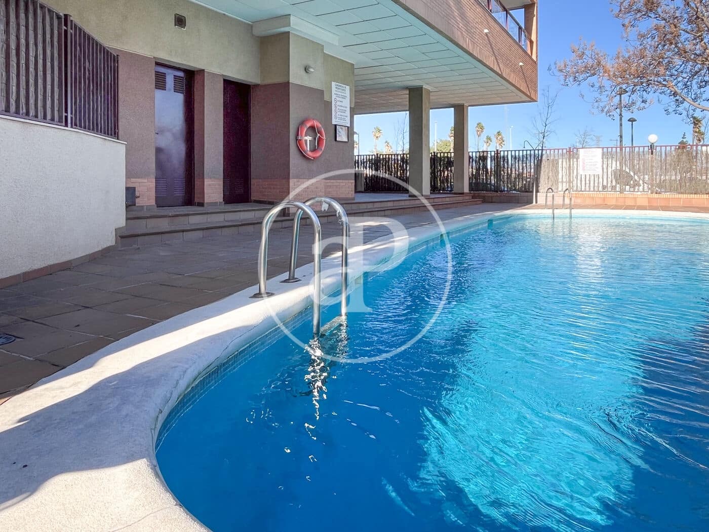 Appartement de 3 chambres à louer à Valence ville avec piscine - 1 800 € (Ref: 9536017)