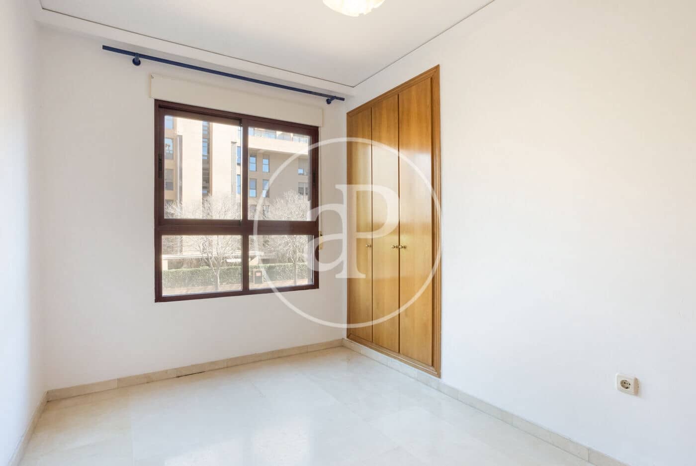 3 bedroom Apartment for rent in Valencia city with pool - € 1,700 (Ref: 9536017)