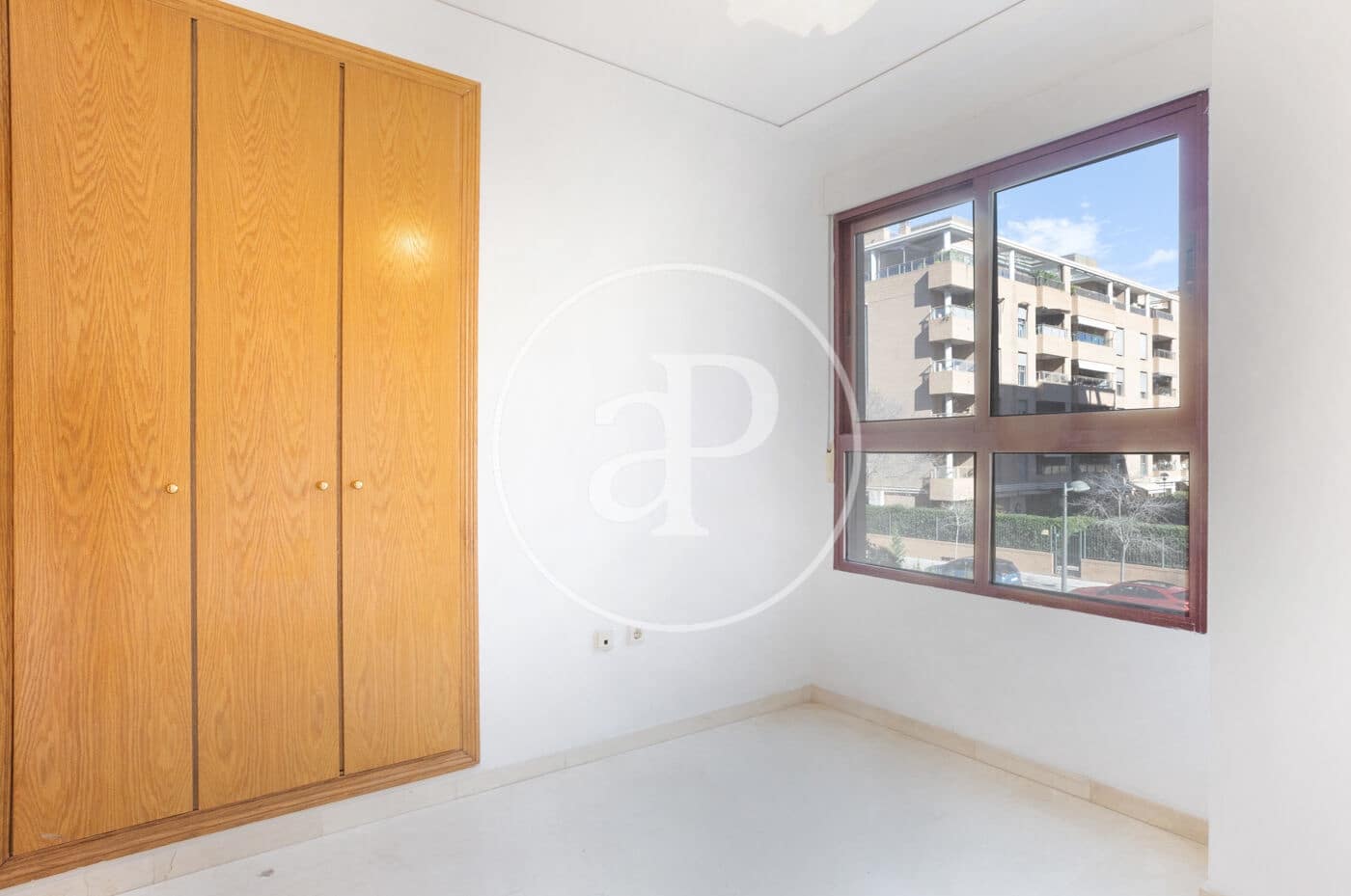 3 bedroom Apartment for rent in Valencia city with pool - € 1,700 (Ref: 9536017)