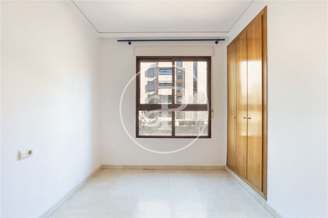 3 soverom Leilighet til leie i Sant Pau, Valencia by med svømmebasseng - € 1 700 (Ref: 9536017)