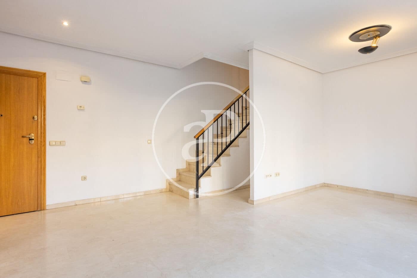 3 bedroom Apartment for rent in Valencia city with pool - € 1,700 (Ref: 9536017)