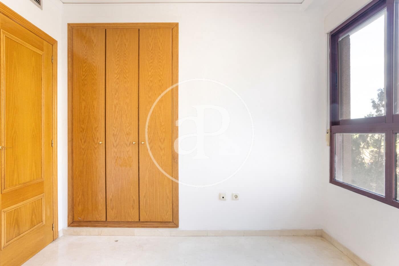 3 bedroom Apartment for rent in Valencia city with pool - € 1,700 (Ref: 9536017)