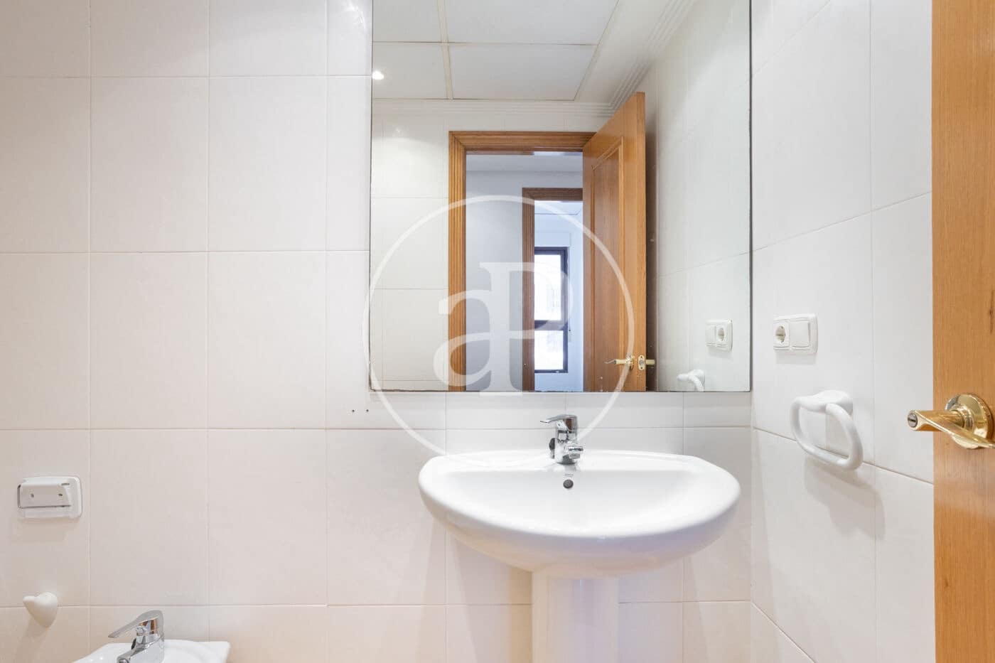 3 bedroom Apartment for rent in Valencia city with pool - € 1,700 (Ref: 9536017)