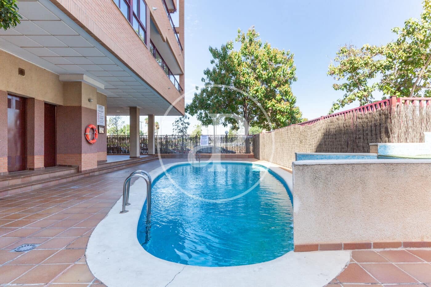 3 bedroom Apartment for rent in Valencia city with pool - € 1,700 (Ref: 9536017)