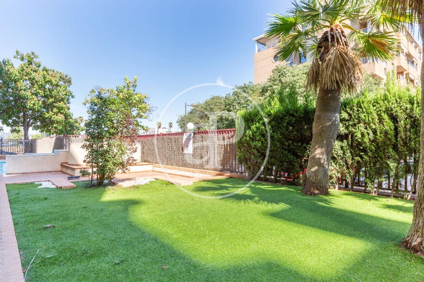 3 bedroom Apartment for rent in Valencia city with pool - € 1,700 (Ref: 9536017)