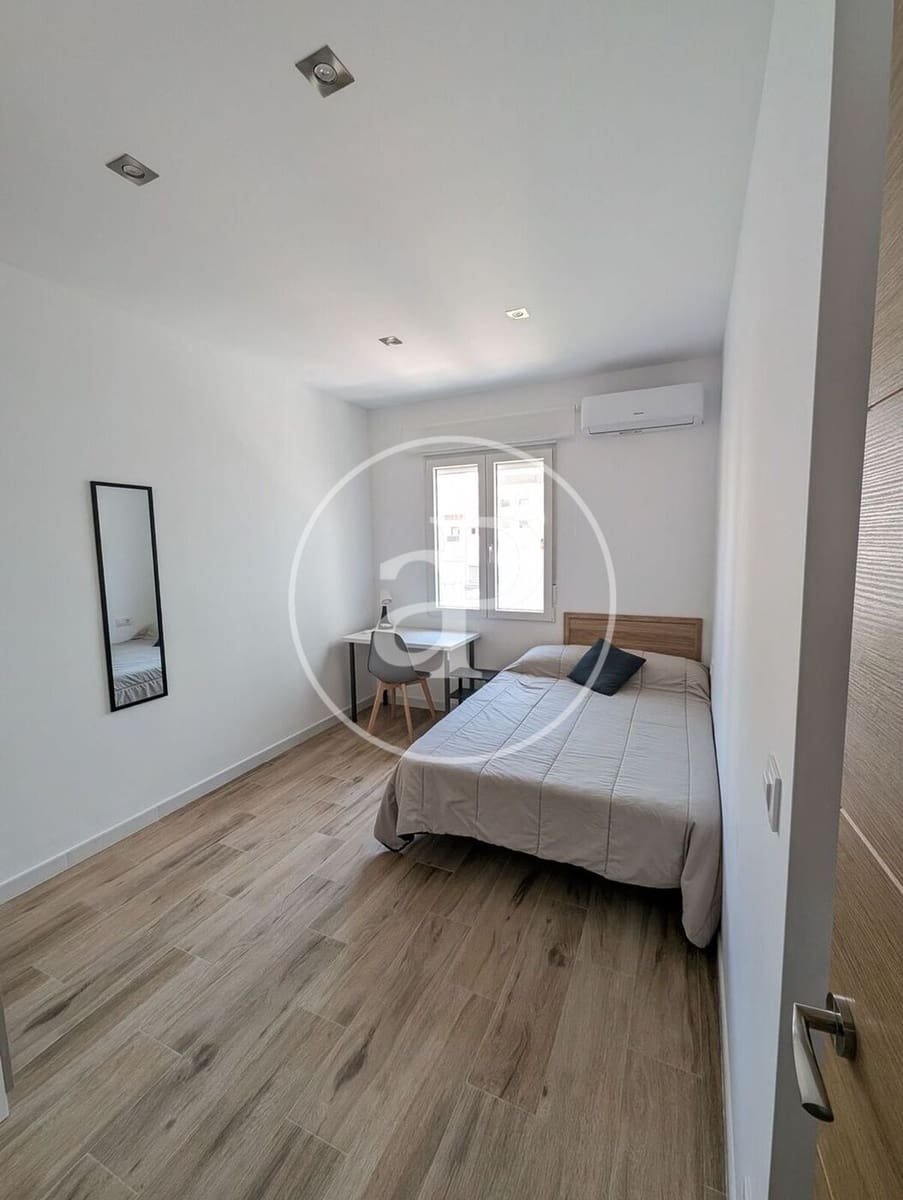 4 Zimmer Apartment zu vermieten in Valencia Stadt - 2.000 € (Ref: 9536020)