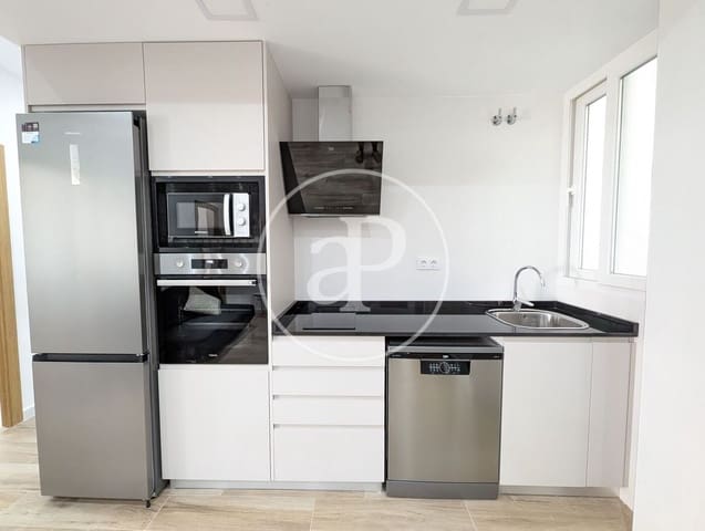 4 Zimmer Apartment zu vermieten in Nou Moles, València Stadt - 2.000 € (Ref: 9536020)
