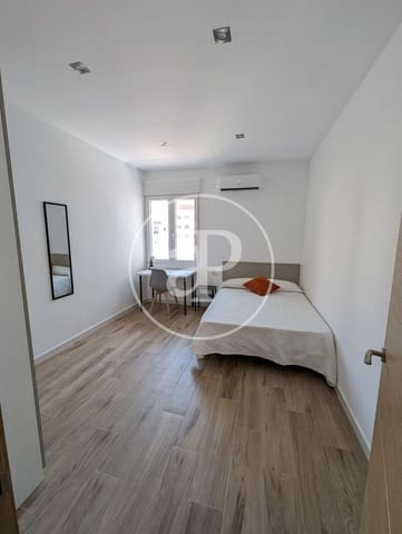 4 Zimmer Apartment zu vermieten in Nou Moles, València Stadt - 2.000 € (Ref: 9536020)
