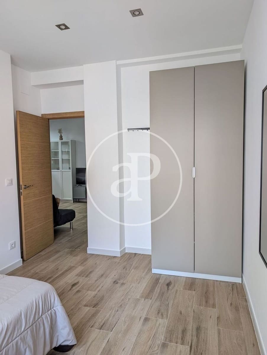4 Zimmer Apartment zu vermieten in Valencia Stadt - 2.000 € (Ref: 9536020)