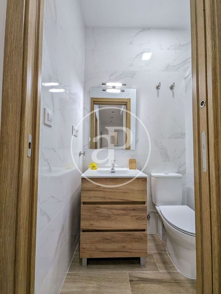 4 Zimmer Apartment zu vermieten in Valencia Stadt - 2.000 € (Ref: 9536020)