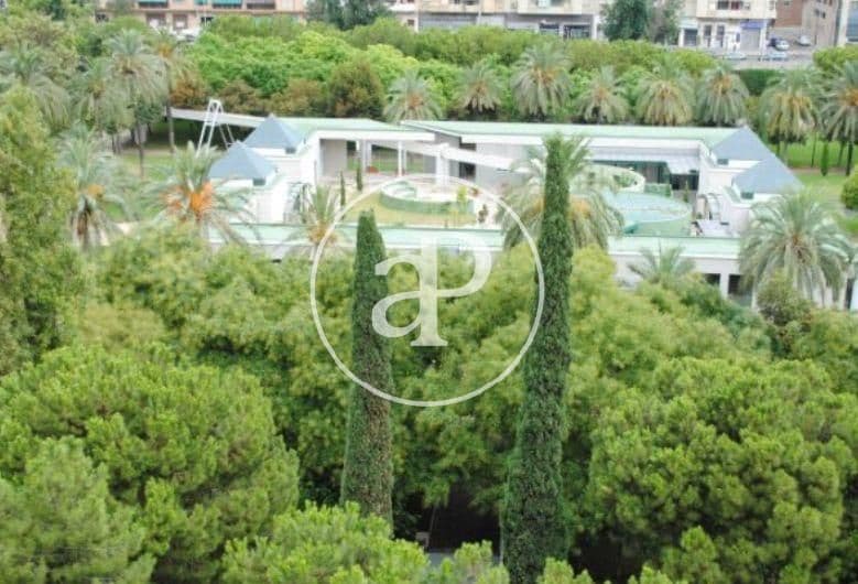 4 Zimmer Apartment zu vermieten in Valencia Stadt - 1.700 € (Ref: 9536021)