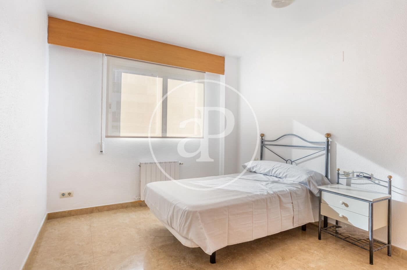 4 bedroom Apartment for rent in Valencia city - € 1,700 (Ref: 9536021)