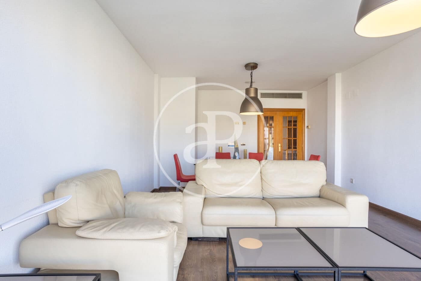 4 bedroom Apartment for rent in Valencia city - € 1,700 (Ref: 9536021)