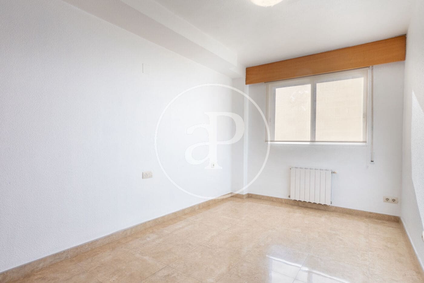 4 bedroom Apartment for rent in Valencia city - € 1,700 (Ref: 9536021)