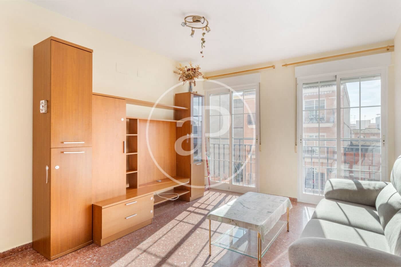 3 bedroom Apartment for rent in Moncada - € 1,200 (Ref: 9536022)