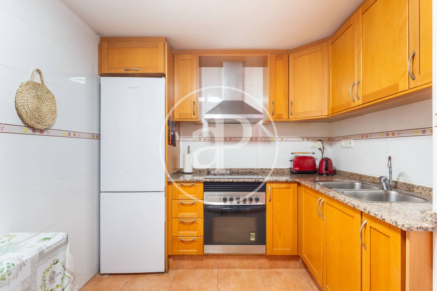 3 bedroom Apartment for rent in Moncada - € 1,200 (Ref: 9536022)