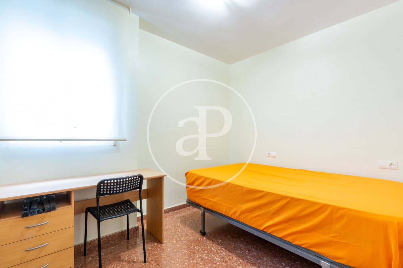 3 bedroom Apartment for rent in Moncada - € 1,200 (Ref: 9536022)