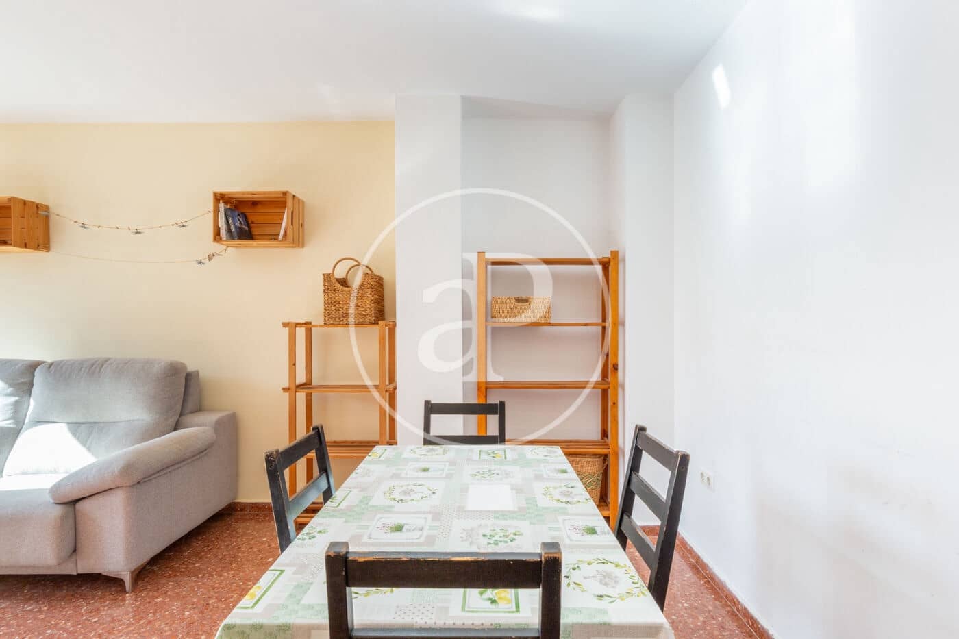 3 bedroom Apartment for rent in Moncada - € 1,200 (Ref: 9536022)