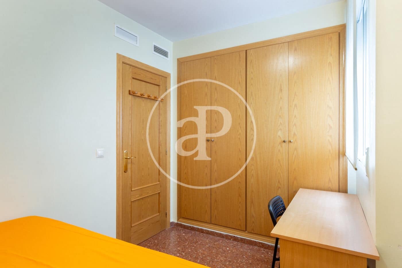 3 bedroom Apartment for rent in Moncada - € 1,200 (Ref: 9536022)